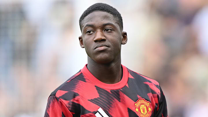 Kobbie Mainoo könnte sich bald von Manchester United verabschieden. Kobbie Mainoo könnte sich bald von Manchester United verabschieden.