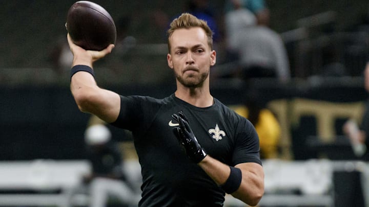 Aug 17, 2025; New Orleans, Louisiana, USA; New Orleans Saints quarterback Jake Haener (3) warms up against the Jacksonville Jaguars at Caesars Superdome. Mandatory Credit: Matthew Hinton-Imagn Images
