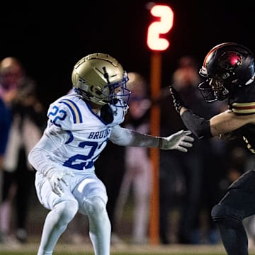 Ravenwood faces Cane Ridge on Friday, November 7 in the first round of the Class 6A playoffs. 