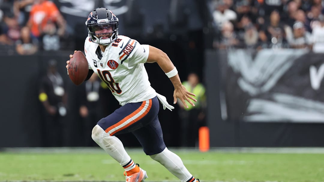 Chicago Bears v Las Vegas Raiders