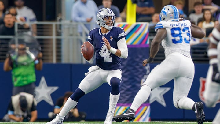 Prescott and the Cowboys struggled offensively against the Lions.