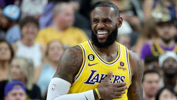 Phoenix Suns v Los Angeles Lakers
