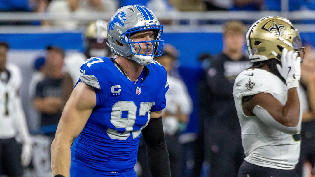 Detroit Lions defensive end Aidan Hutchinson (97) reacts after a sack of New Orleans Saints QB Tyler Shough (6) 