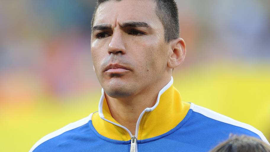 Lúcio in action for Brazil.