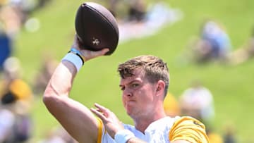 Pittsburgh Steelers quarterback Will Howard