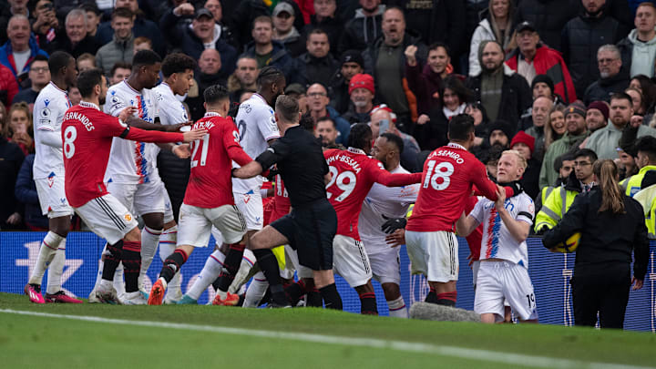 Berita MU: Berapa lama Casemiro akan absen setelah menerima kartu merah vs Crystal Palace? Berita MU: Berapa lama Casemiro akan absen setelah menerima kartu merah vs Crystal Palace?