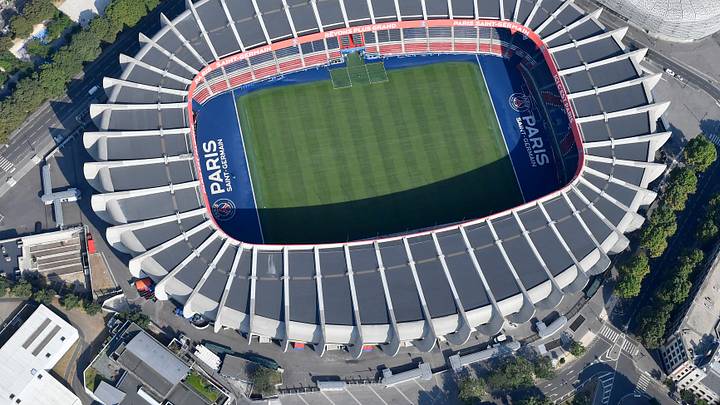 Qu'en est-il de l'avenir du Parc des Princes suite à l'élection d'Emmanuel Grégoire ? 