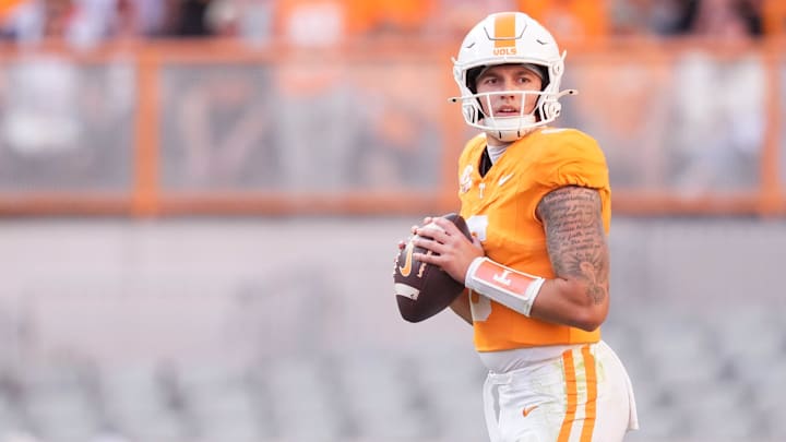 Tennessee is a road favorite against Kentucky in College Football Week 9 action.
