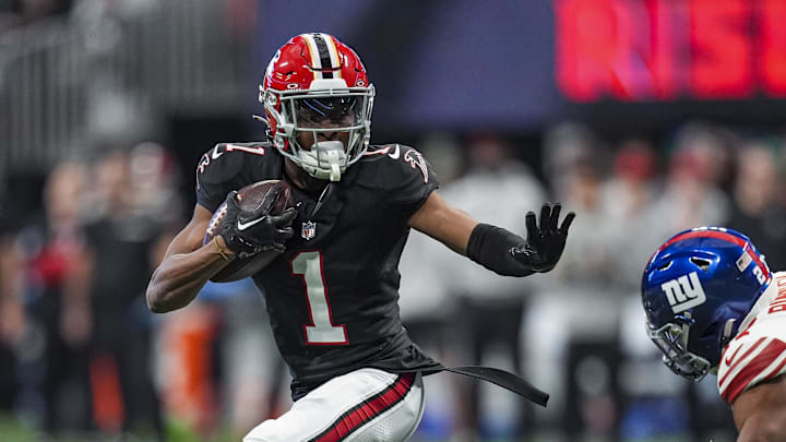 Atlanta Falcons wide receiver Darnell Mooney will not be placed on the IR heading into the season, Atlanta Falcons wide receiver Darnell Mooney will not be placed on the IR heading into the season,