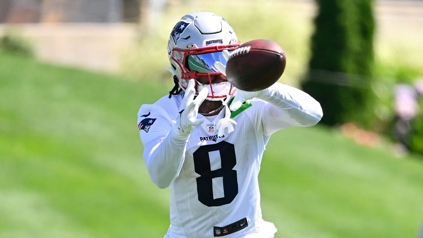 Patriots WR Stefon Diggs Returns Training Camp After 9-Month ACL Recovery