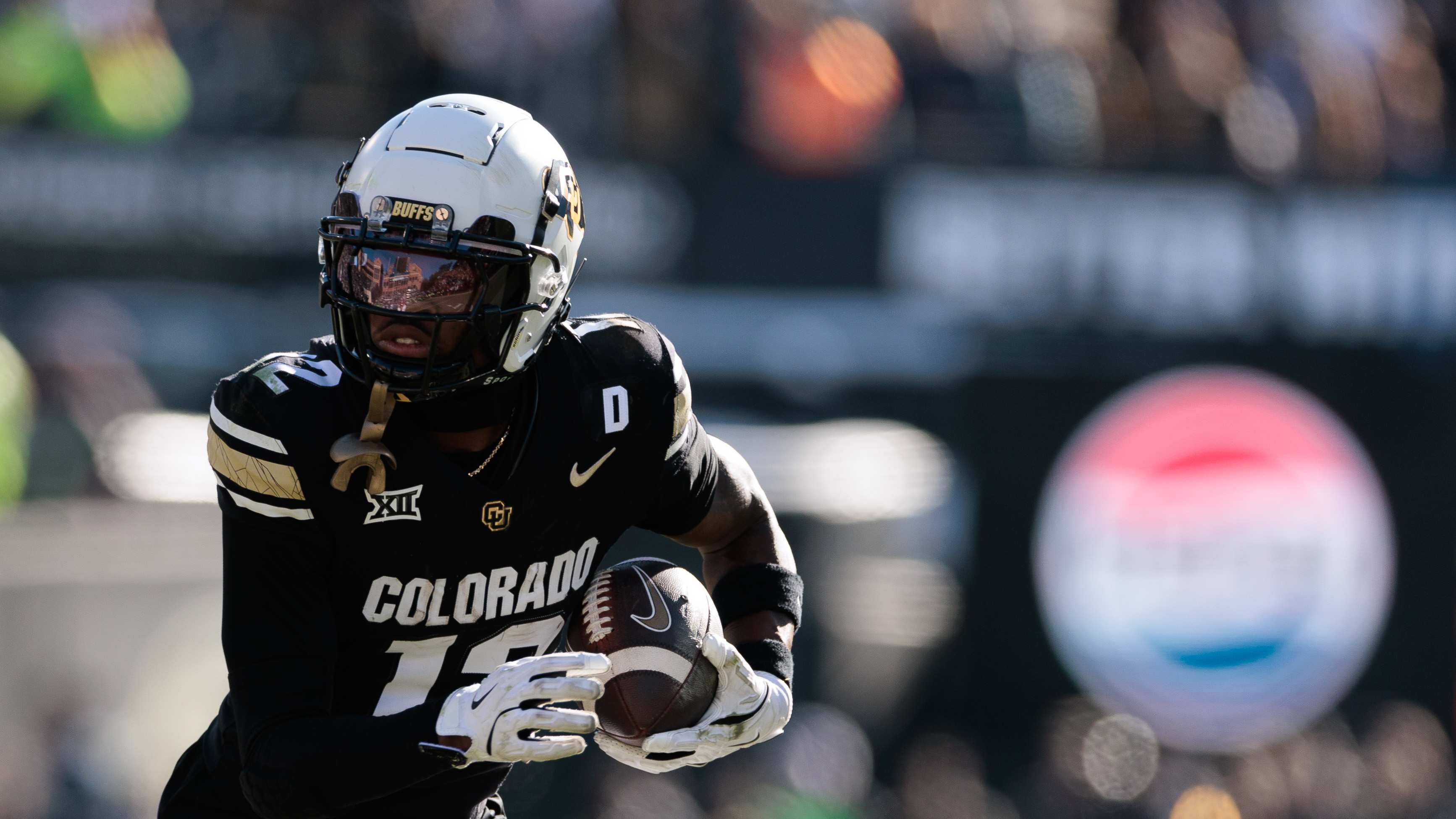 2025 NFL Mock Draft Big trade lands top QB with Raiders; who gets