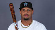 Feb 19, 2025; Jupiter, FL, USA;  Miami Marlins third base Deyvison De Los Santos (65).