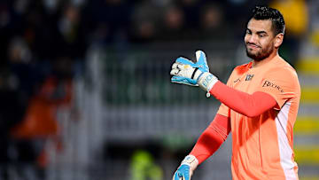Sergio Romero of Venezia FC gestures during the Serie A...