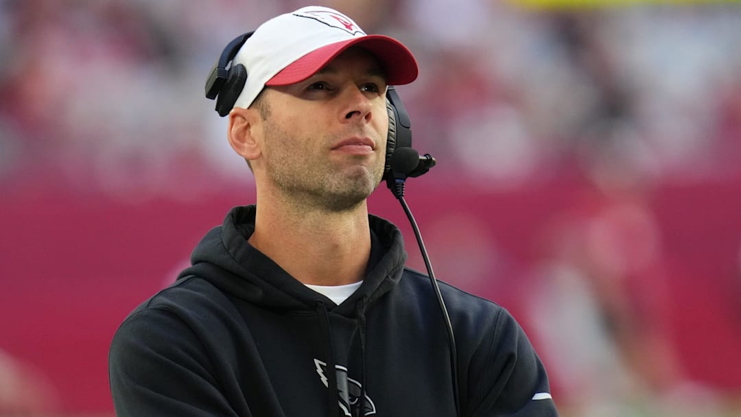 Arizona Cardinals head coach Jonathan Gannon watches from the sideline as his team plays the New England Patriots at State Farm Stadium on Dec. 15, 2024.