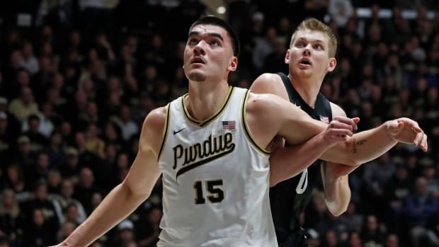 Purdue Boilermakers center Zach Edey (15) boxes out Michigan State Spartans forward Jaxon Kohler (0) during the NCAA men   s basketball game, Saturday, March 2, 2024, at Mackey Arena in West Lafayette, Ind.