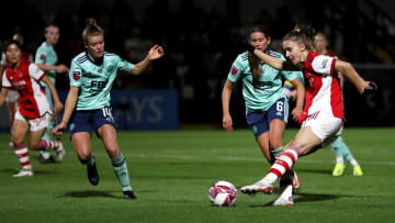 Arsenal women have opened up a lead at the top of the WSL table