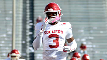 Oklahoma defensive back Robert Spears-Jennings