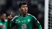 Roberto Firmino não deve retornar ao Brasil em 2025