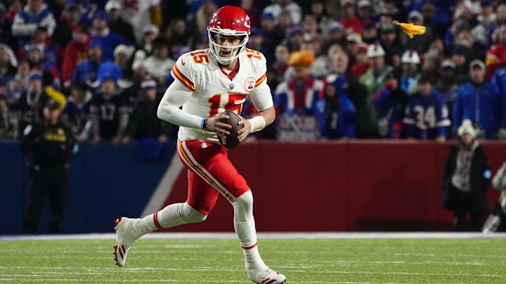 Kansas City Chiefs Stats and Milestones for Week 12 vs. Carolina 