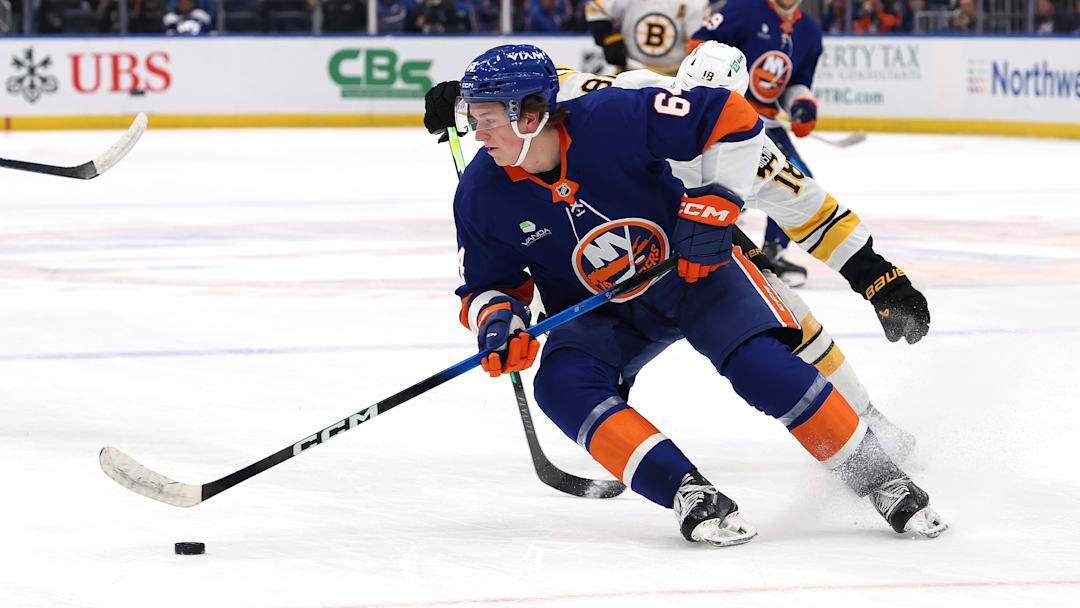 Boston Bruins v New York Islanders