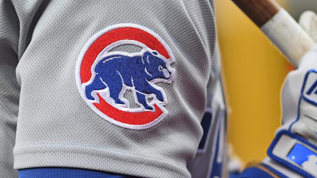 Chicago Cubs logo on the jersey Chicago Cubs logo on the jersey