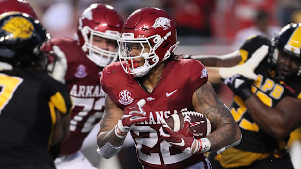 Arkansas Razorbacks running back Ja’Quinden Jackson 