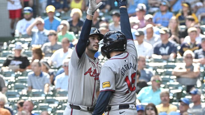 Matt Olson and Travis d'Arnaud powered the Atlanta Braves to a 6-2 win over the Milwaukee Brewers on Wednesday.