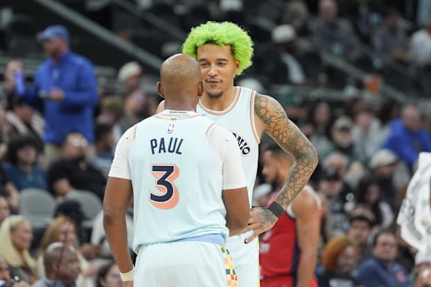 San Antonio Spurs guard Chris Paul (3) and San Antonio Spurs forward Jeremy Sochan.