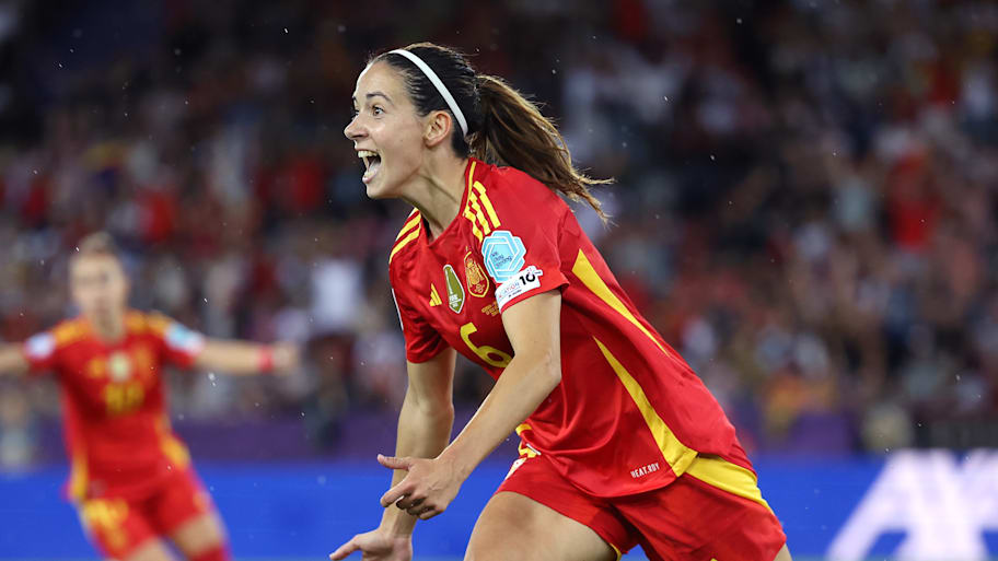 Aitana Bonmatí celebrating for Spain.