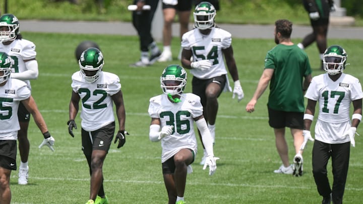 NY Jets cornerback Brandon Stephens