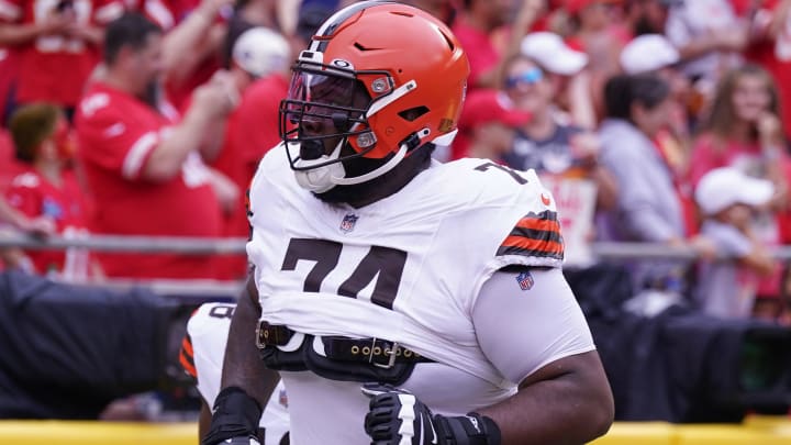 Aug 26, 2023; Kansas City, Missouri, USA; Cleveland Browns offensive tackle Dawand Jones (74) runs onto the field against the Kansas City Chiefs prior to a game at GEHA Field at Arrowhead Stadium. Mandatory Credit: Denny Medley-USA TODAY Sports