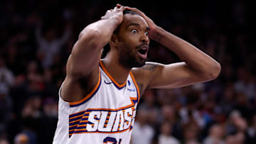 Chicago Bulls v Phoenix Suns