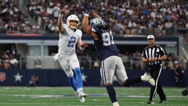 Dallas Cowboys defensive lineman Viliami Fehoko (93) 