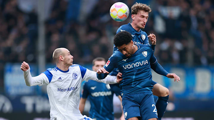 Einst Bundesliga-Duell: Schalke 04 gegen VfL Bochum Einst Bundesliga-Duell: Schalke 04 gegen VfL Bochum