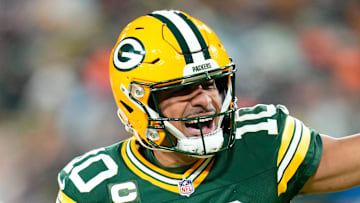 Chicago Bears v Green Bay Packers - NFL 2025