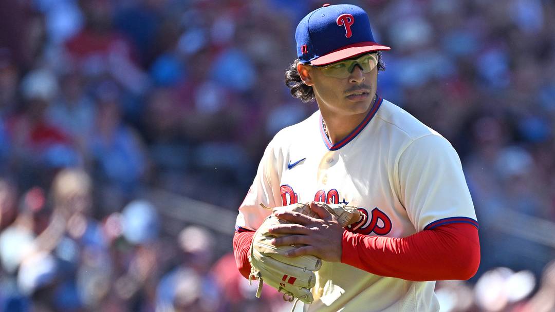 Sep 7, 2026; Philadelphia, Pennsylvania, USA; Philadelphia Phillies pitcher Jesús Luzardo (44) walks off the kind after the sixth inning against the Atlanta Braves at Citizens Bank Park. Mandatory Credit: Eric Hartline-Imagn Images