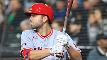 Los Angeles Angels v Chicago White Sox