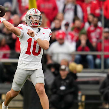 Ohio State QB Julian Sayin was the Heisman favorite, but another Big Ten QB has slipped past him in the most recent odds.