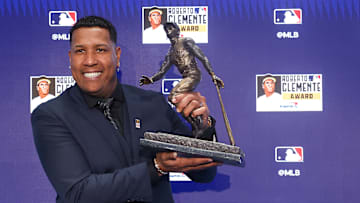 Salvador Pérez también ganó el premio Roberto Clemente