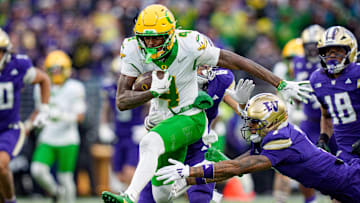 Oregon wide receiver Malik Benson breaks away for a touchdown as the Oregon Ducks take on the Washington Huskies on Nov. 29, 2025, at Husky Stadium in Seattle, Washington.