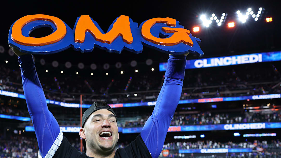 Jose Iglesias wins over Mets fans with his sterling play and hit song during the 2024 MLB season.