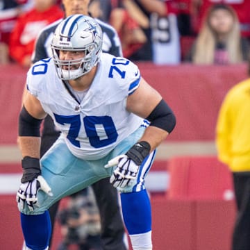 October 8, 2023; Santa Clara, California, USA; Dallas Cowboys guard Zack Martin (70) during the first quarter against the San Francisco 49ers at Levi's Stadium. Mandatory Credit: Kyle Terada-Imagn Images