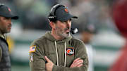 Cleveland Browns head coach Kevin Stefanski reacts to a play on the sideline during an NFL Week 10 game between the New York Jets and the Cleveland Browns at MetLife Stadium on Sunday, Nov. 9, 2025.