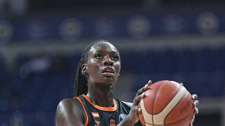 Fenerbahce Opet v Valencia Basket - FIBA Europe Cup