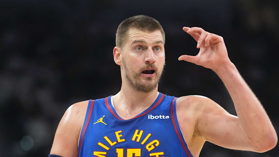 Denver Nuggets center Nikola Jokić signals to teammates during the first half against the San Antonio Spurs.