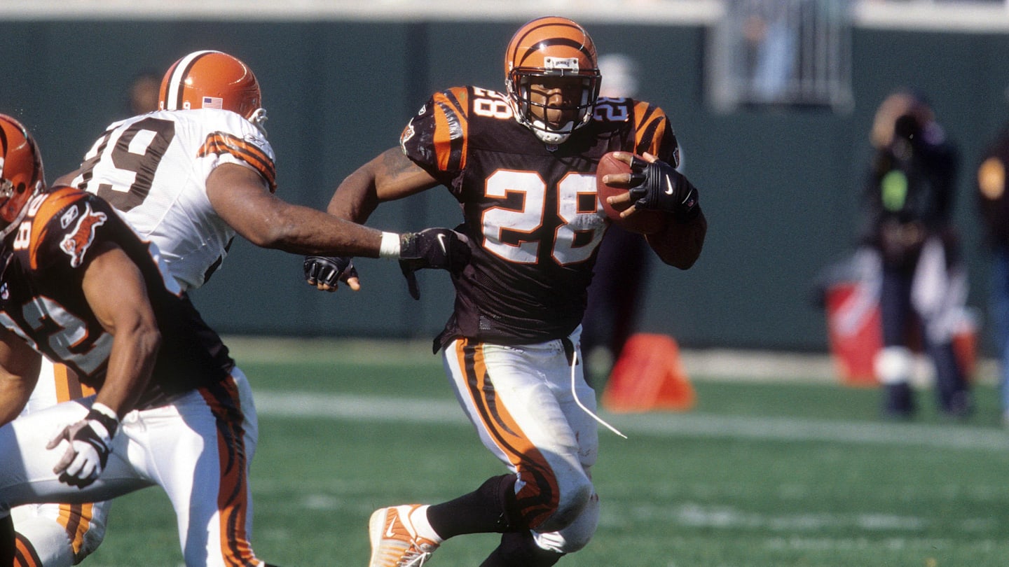 Corey Dillon set to join Bengals Ring of Honor after ripping selection