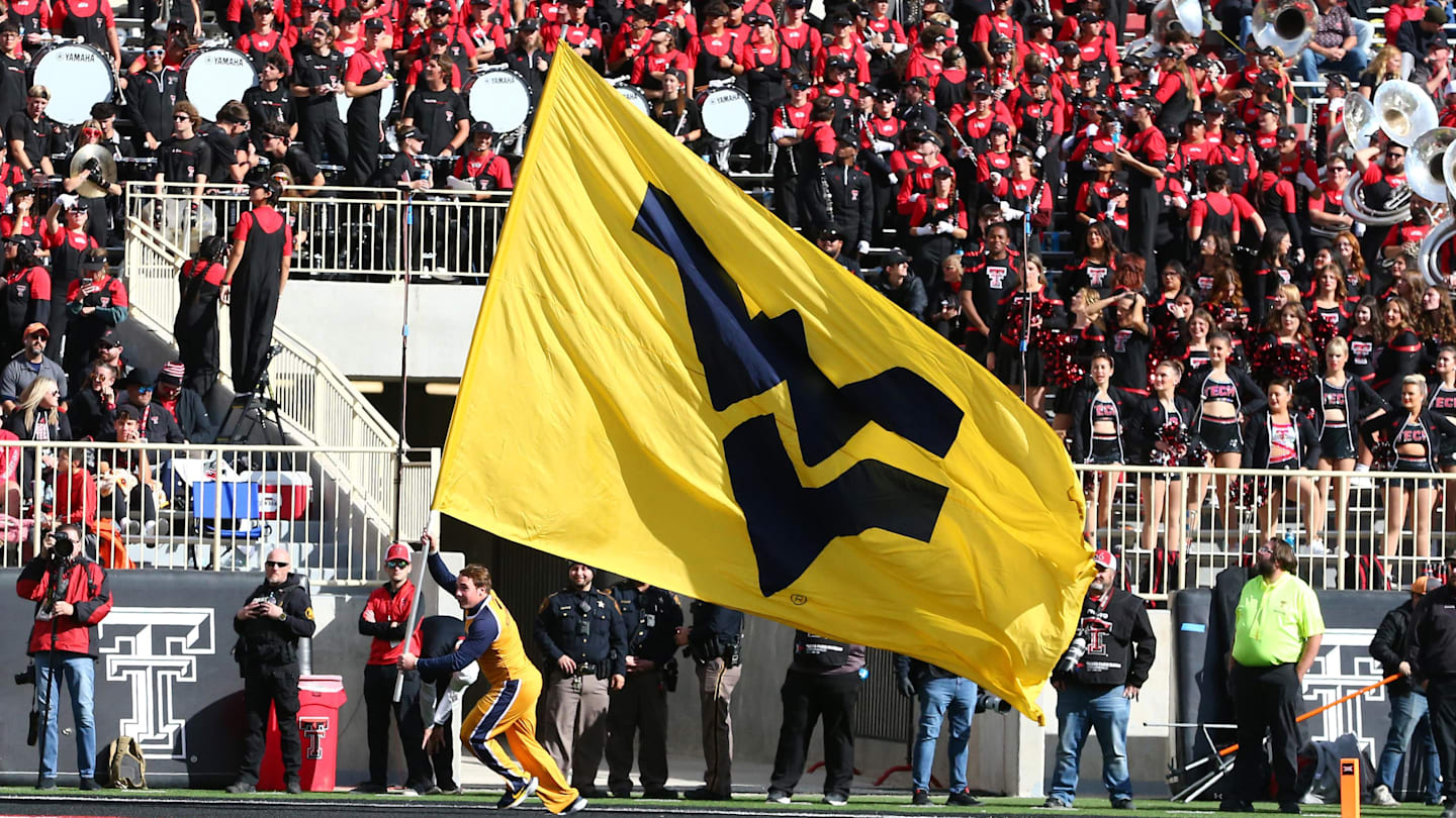 West Virginia football learns their bowl season destination, opponent