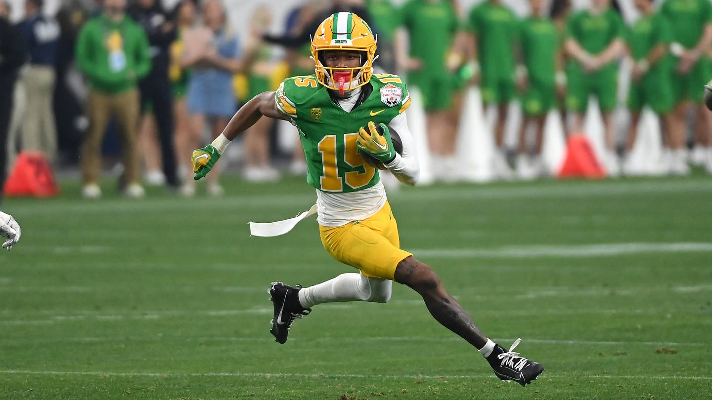 Oregon Ducks' WR Tez Johnson receives solid recognition from PFF ahead of 2024 season - Vimarsana News