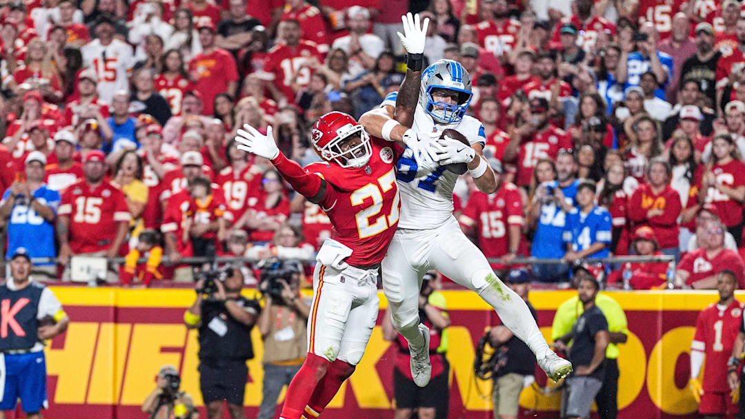 Detroit Lions tight end Sam LaPorta (87) makes a catch for a touchdown against Kansas City Chiefs safety Chamarri Conner (27) during the second half at Arrowhead Stadium in Kansas City, Missouri on Sunday, Oct. 12, 2025. Detroit Lions tight end Sam LaPorta (87) makes a catch for a touchdown against Kansas City Chiefs safety Chamarri Conner (27) during the second half at Arrowhead Stadium in Kansas City, Missouri on Sunday, Oct. 12, 2025.