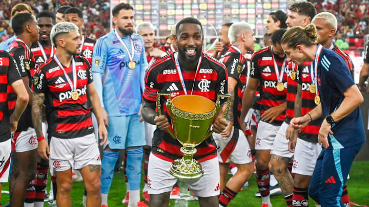 Ídolo do Flamengo, Gerson completa 28 anos nesta terça-feira Ídolo do Flamengo, Gerson completa 28 anos nesta terça-feira
